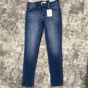NWT Kancan skinny jeans 13/30